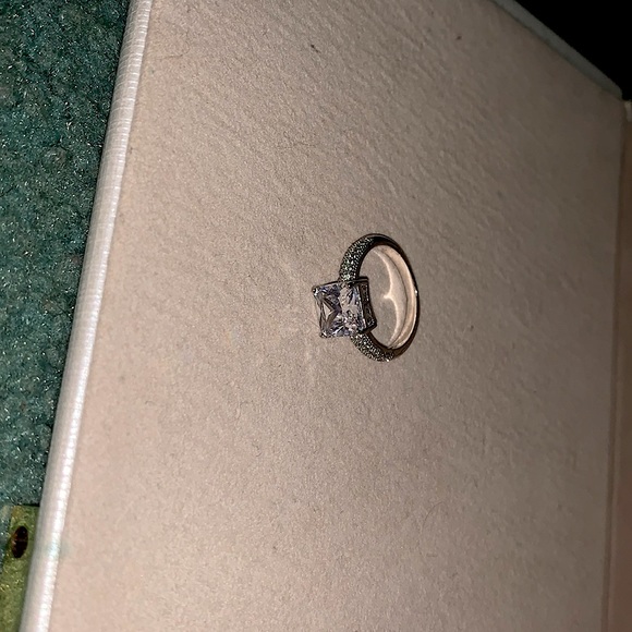 Ring - Picture 1 of 3